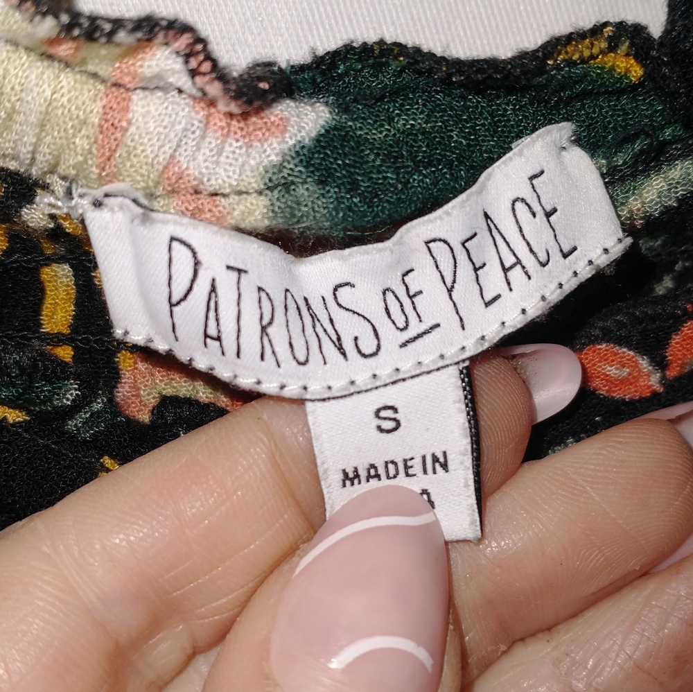 Patrons Of Peace Tropical Floral Off-Shoulder Maxi Dress in Black and Coral - Picture 4 of 5